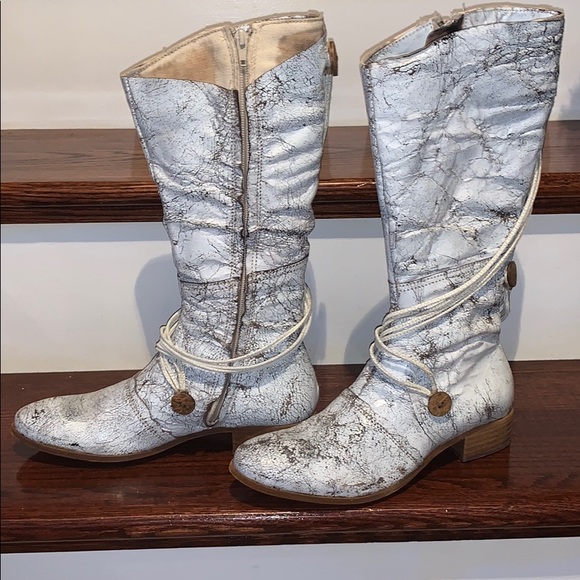 Distressed White Chic Boot - Picture 2 of 5